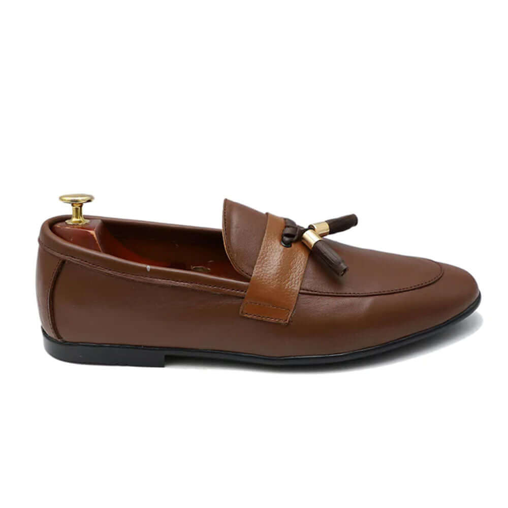 Men's Handmade Brown Leather Tassels Loafers Slip On Shoes with elegant design and comfortable leather lining.